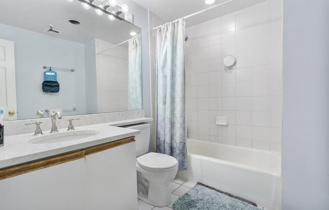 2 beds, 1.5 baths, 1,221 sqft, $4,950, Unit 205