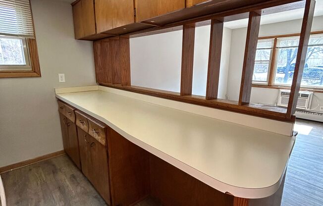 424 W 24th Street Apartments! | LEASING 1 BEDROOMS!