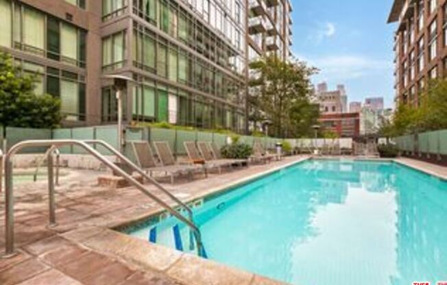 1 bed, 1 bath, 930 sqft, $2,900, Unit 614