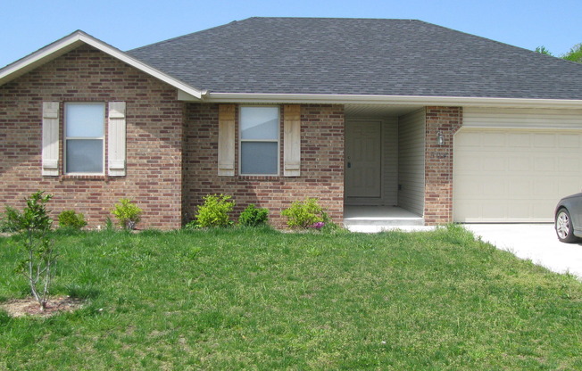 Beautiful 3br 2ba home in Carl Junction.