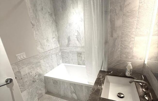 Studio, 1 bath, 467 sqft, $3,450, Unit 6M