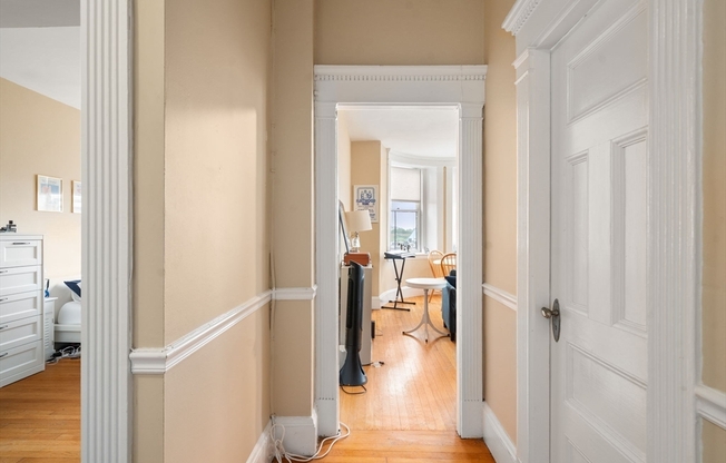 1 bed, 1 bath, 565 sqft, $3,370, Unit 606