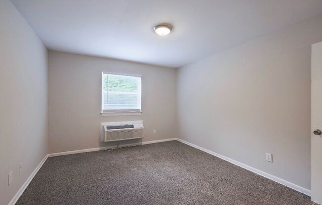 1 bed, 1 bath, 672 sqft, $1,175, Unit 2010-12