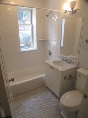1 bed, 1 bath, 458 sqft, $3,200, Unit 17
