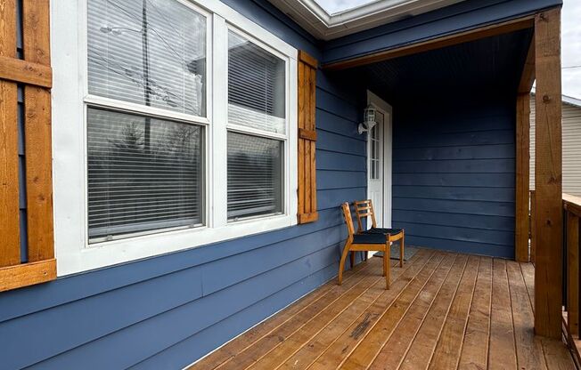 Immediate Move-In! Renovated 2BR House Near Ball State w/ Fireplace & Outdoor Space