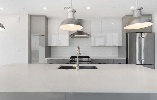 3 beds, 3 baths, 1,770 sqft, $3,983, Unit 788 UNIT 301