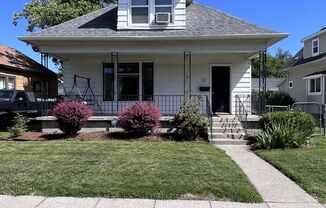 4 Bed/2 Bath Must See in the GU District!!