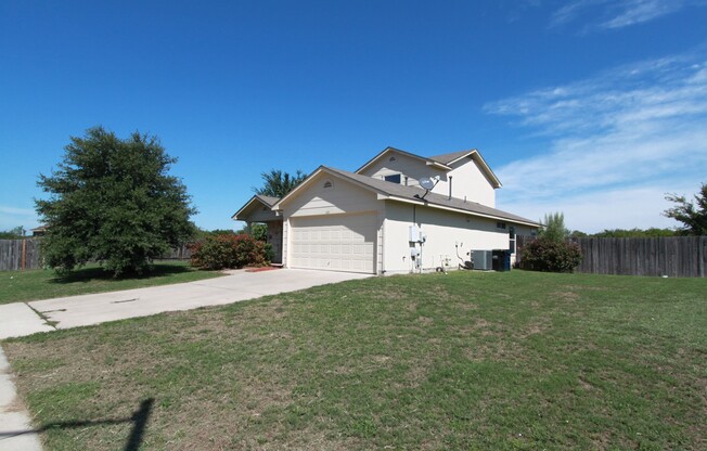 Updated 4 Bedroom, 2.5 Bath Home in Hutto