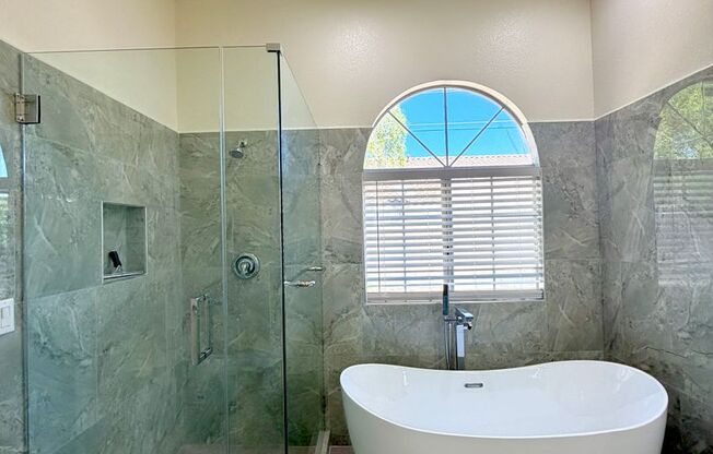 4 beds, 2.5 baths, $2,350