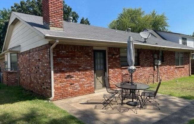 3 beds, 2 baths, $1,745