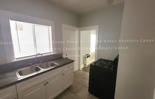 Studio, 1 bath, 480 sqft, $1,425, Unit 04