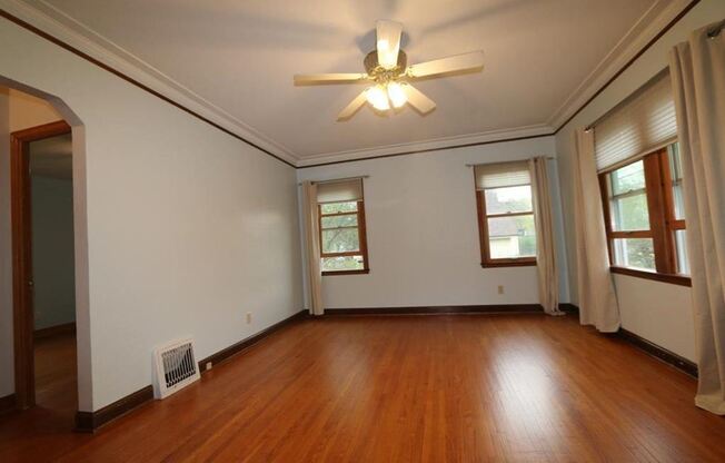 818 Aldine St