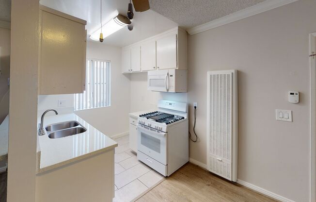1 bed, 1 bath, 725 sqft, $1,825, Unit 115