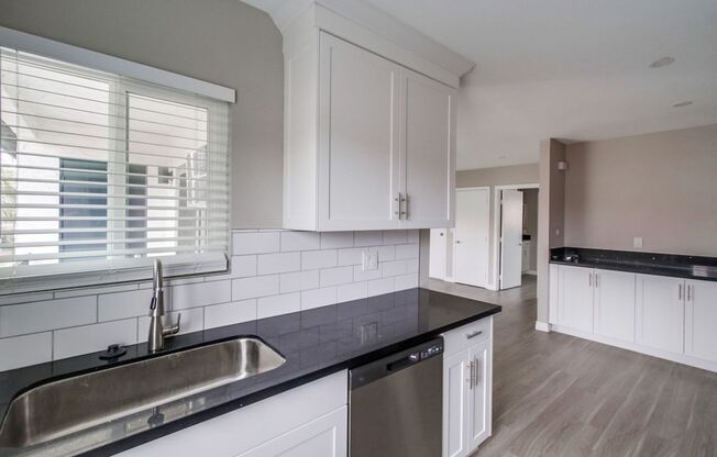 1 bed, 1 bath, 722 sqft, $2,145, Unit 115