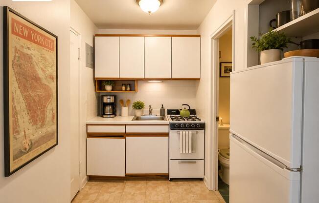 142 W 70 ST