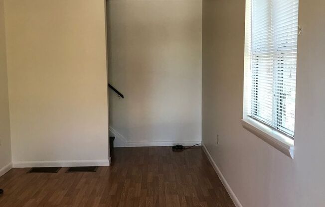 1538 E. 8th Street