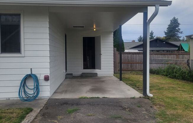 2 beds, 1 bath, $1,795