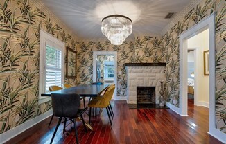 327 SEMINOLE AVE