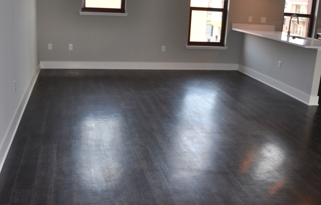 2 beds, 1 bath, 957 sqft, $1,975, Unit 307