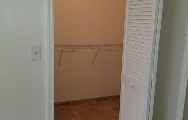 3 beds, 2 baths, $2,300