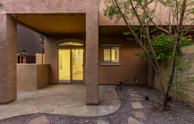 4 beds, 2.5 baths, $2,200, Unit #1171