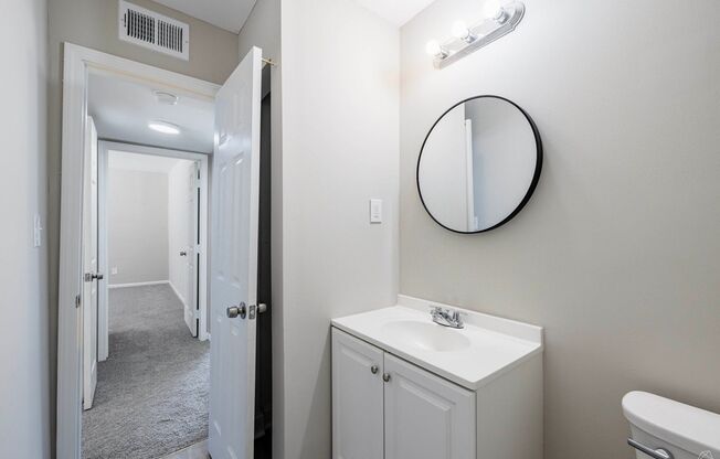 2 beds, 1 bath, 750 sqft, $1,550, Unit 7