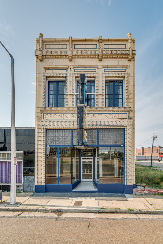 339 MADISON AVE