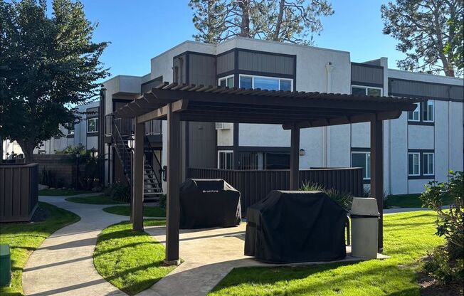1 bed, 1 bath, 750 sqft, $2,255, Unit 716