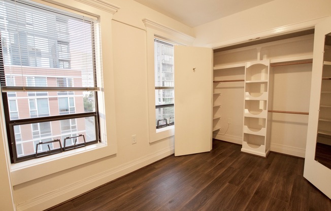 1 bed, 1 bath, 696 sqft, $1,795, Unit 0709