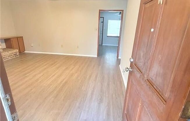 3 beds, 2 baths, 1,824 sqft, $2,995, Unit B