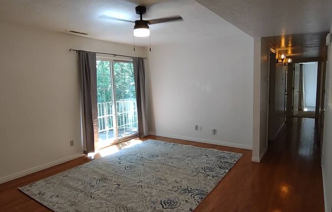 3 beds, 2 baths, $1,550