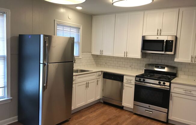 Charming 2-bedroom, 1-bathroom apartment!