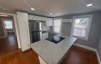 Newly Renovated Apartment For Rent in North Providence!
