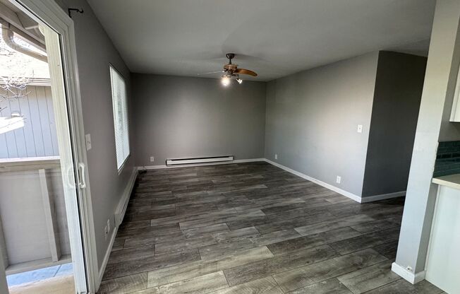 2 beds, 1 bath, $1,600, Unit APARTMENT 214