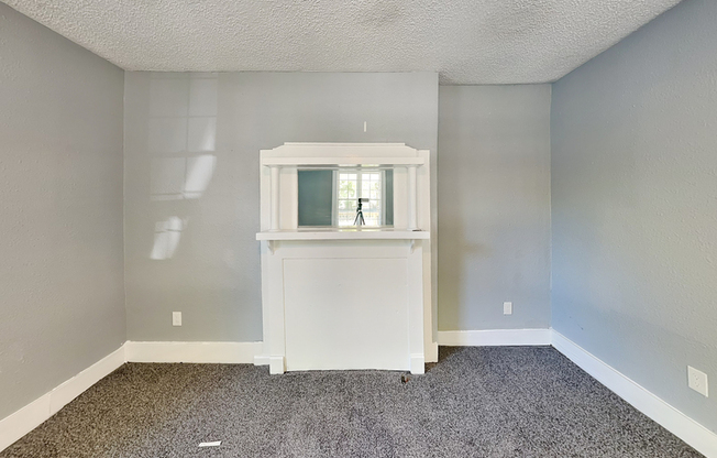 735 DILL AVE SW