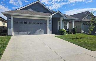 Welcome to this charming 3 bedroom, 2 bathroom home located in Star, ID.