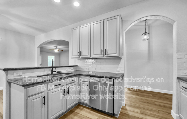 922 FIFE DR