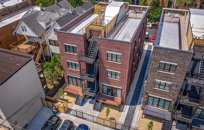 3343 N. Kenmore