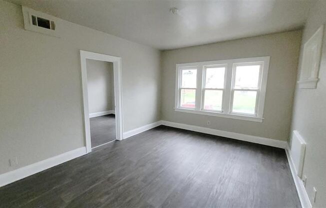 2491 S 7 ST