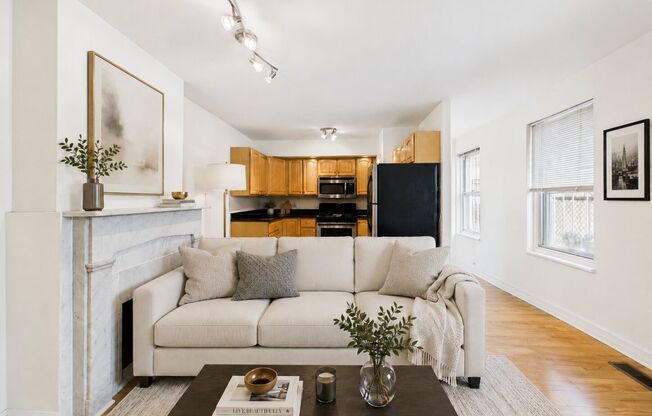 Charming Fairmount 1 Bed with Private Patio, Free Laundry & Storage