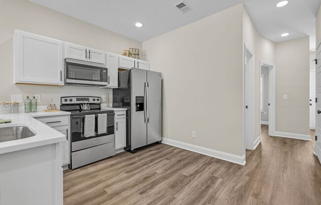 3 beds, 3 baths, 1,325 sqft, $1,495, Unit Trenton Commons # 2203