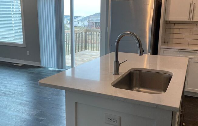 Beautiful newer home in West Des Moines - Waukee School Dist!