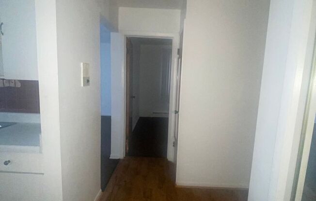 2205 East 87th Street Apt. Building