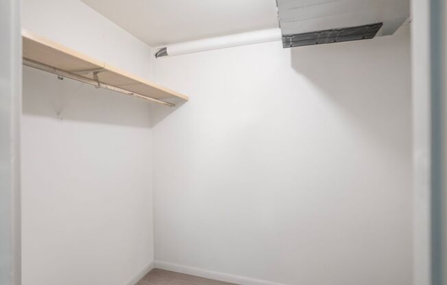 2 beds, 1 bath, 1,050 sqft, $2,400, Unit 59-2