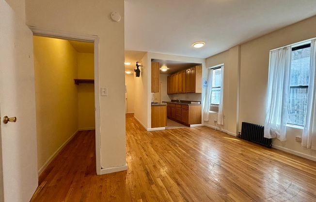 820 W 180 ST