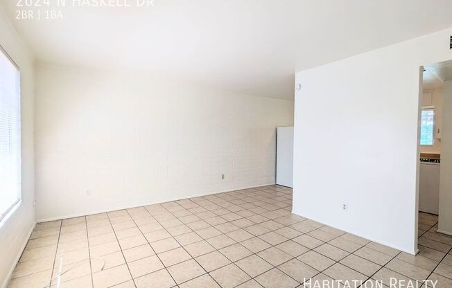 2624 N HASKELL DR