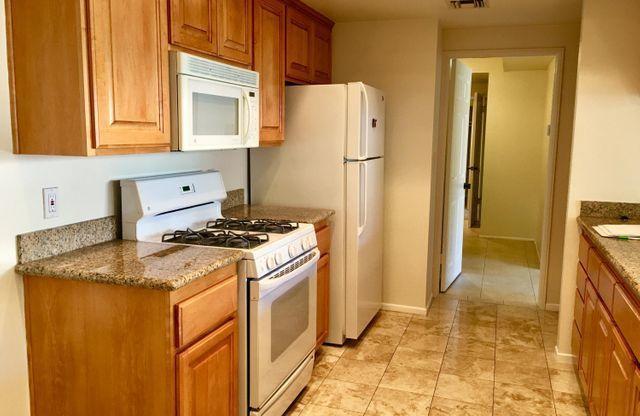 2 beds, 2.5 baths, 1,449 sqft, $4,000, Unit 205