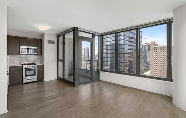 177 W SUPERIOR ST