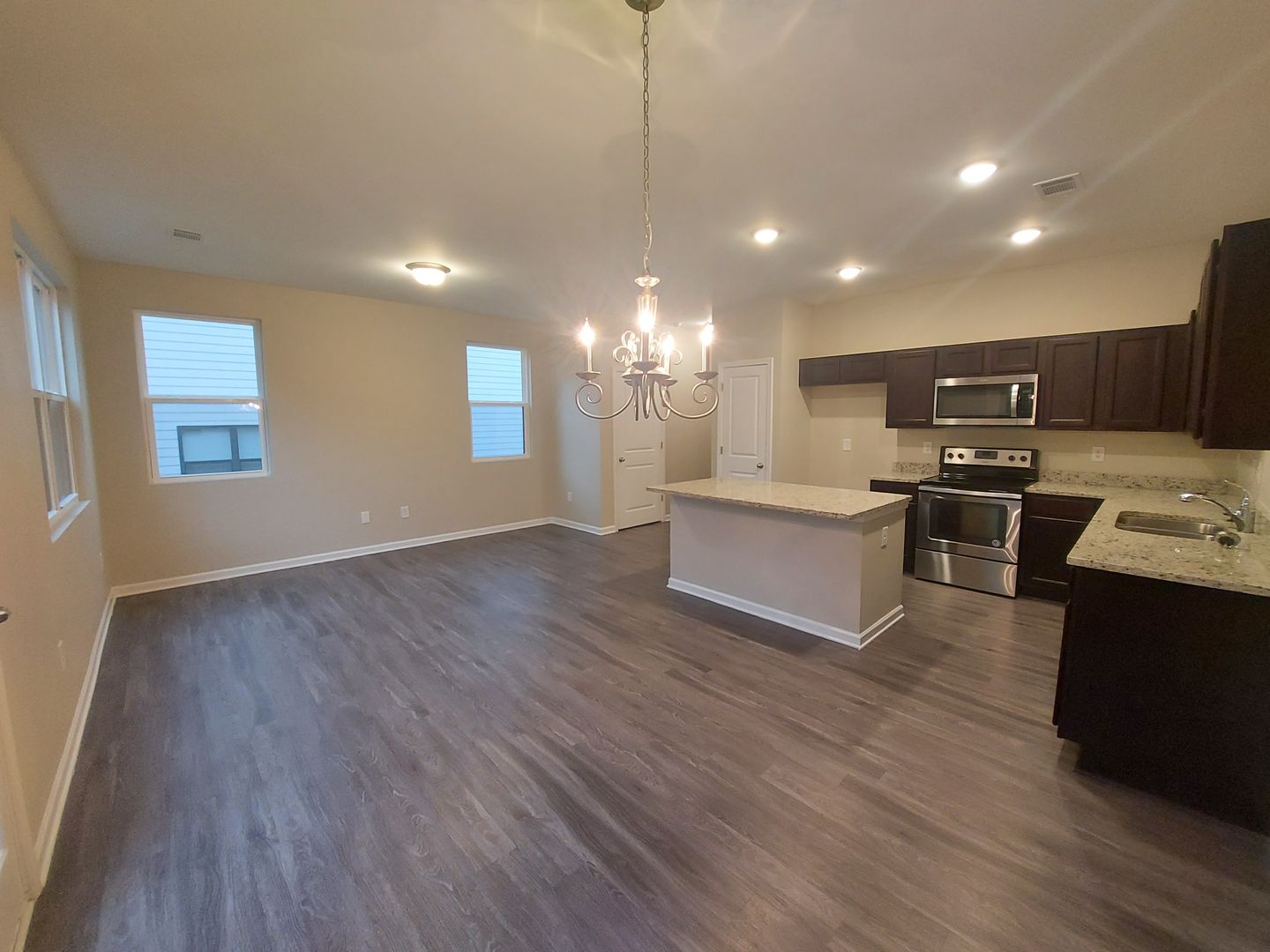Newly Renovated Beautiful Townhome for Rent in Mableton