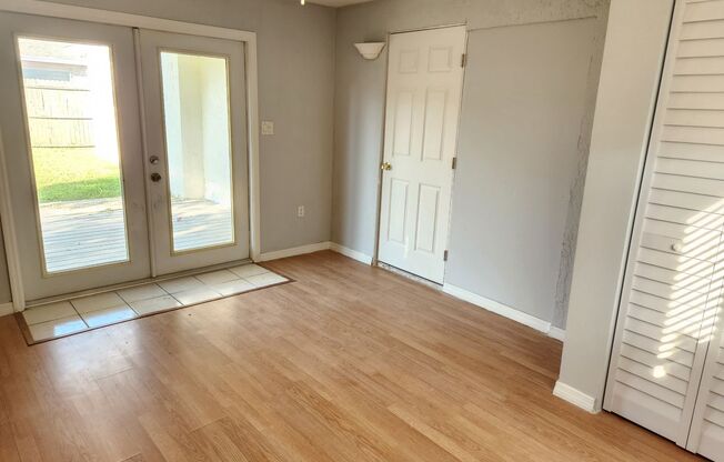 3 beds, 1 bath, $1,695